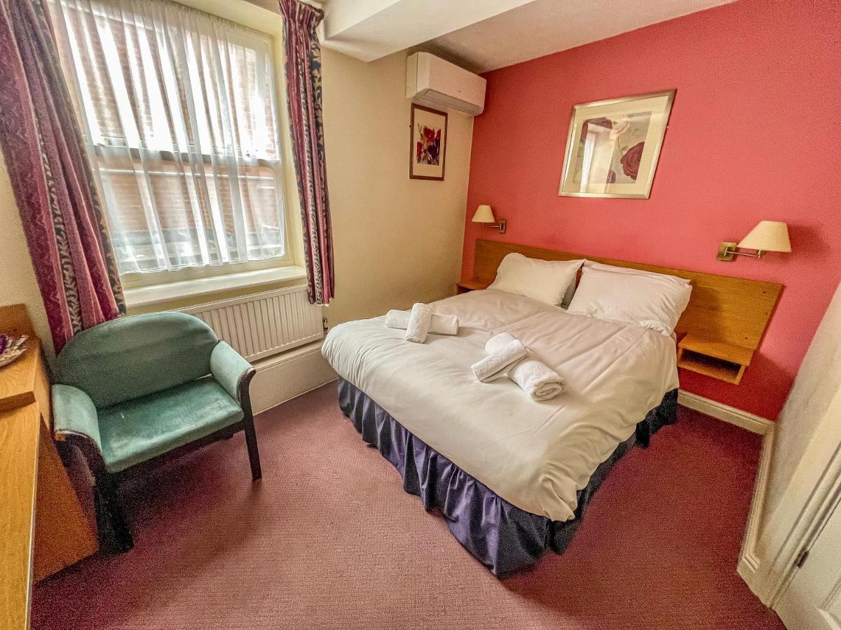 The Red Lion Hotel Spalding Bagian luar foto