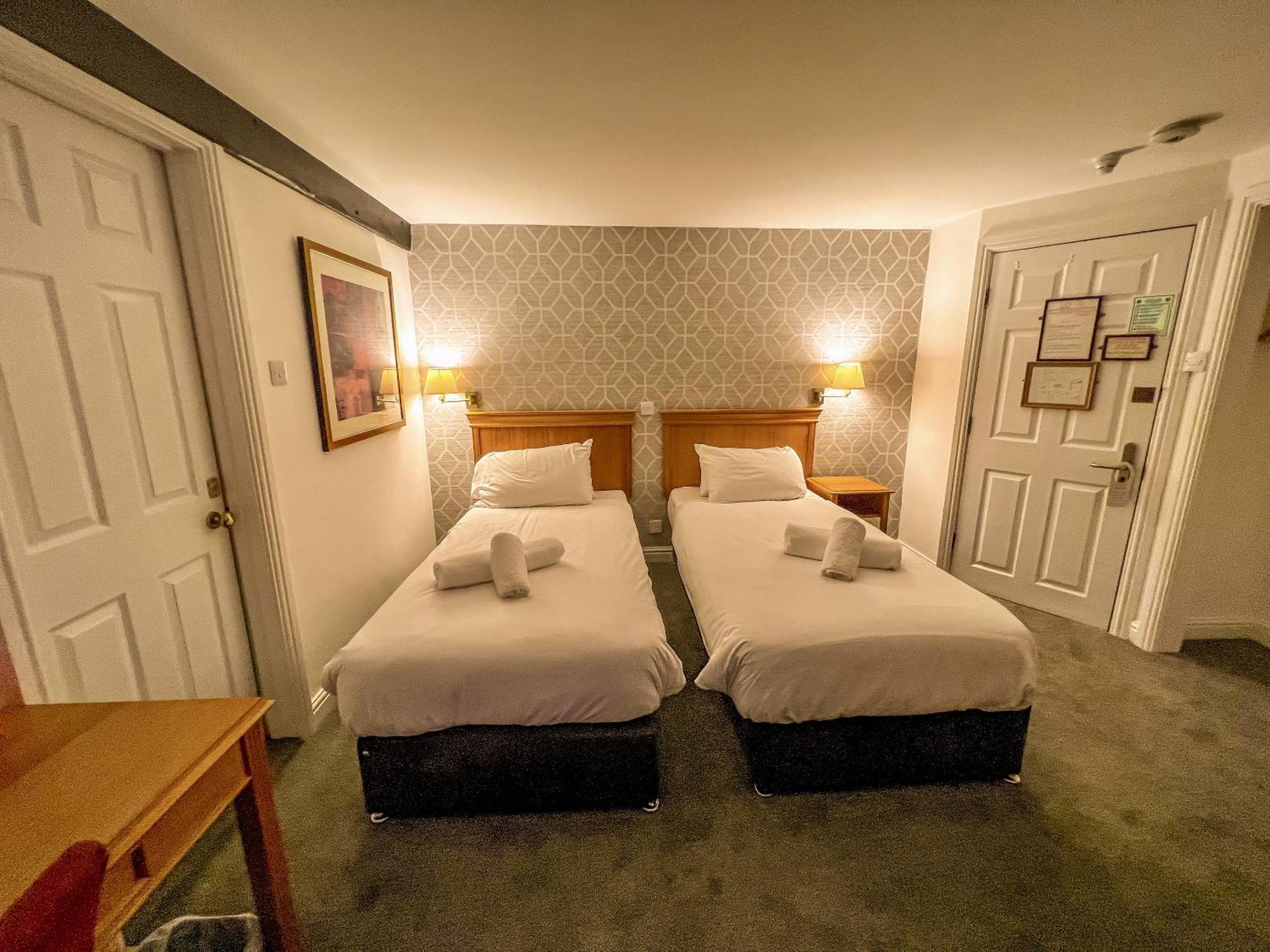 The Red Lion Hotel Spalding Bagian luar foto
