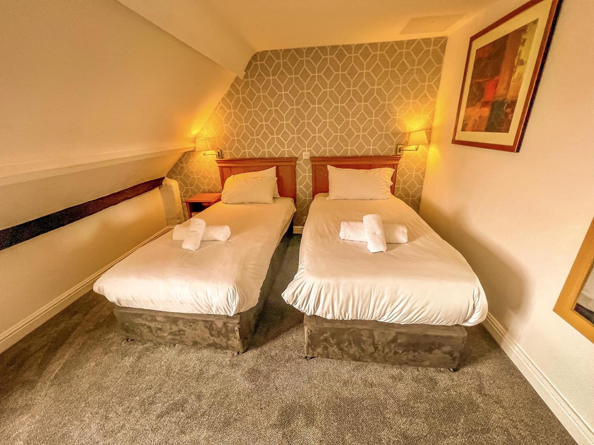 The Red Lion Hotel Spalding Bagian luar foto
