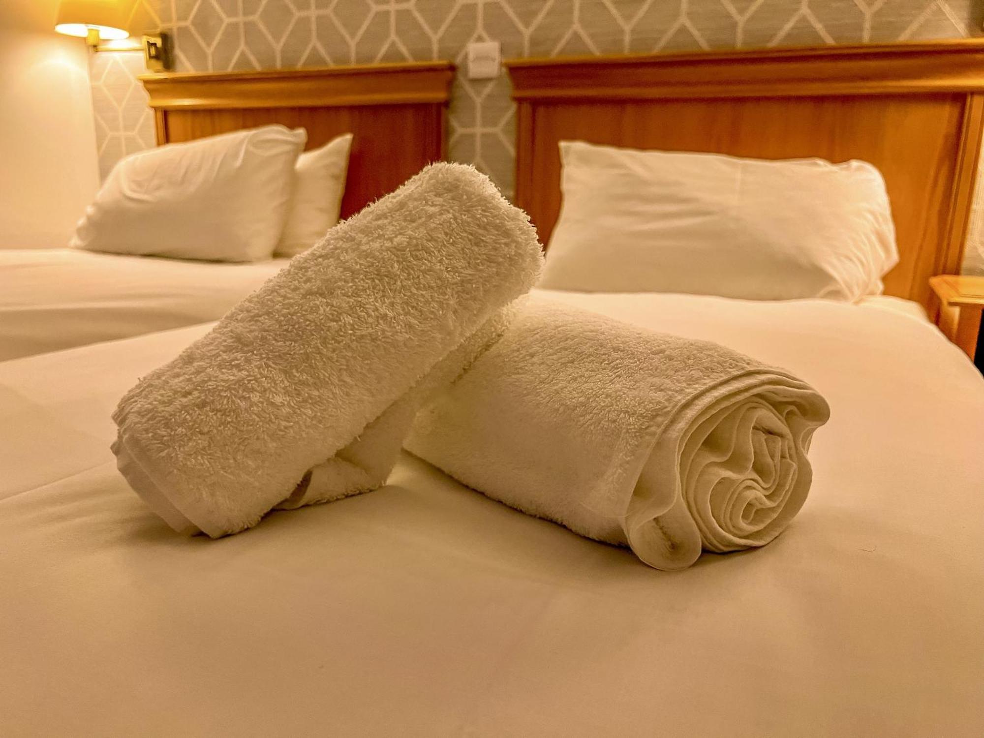 The Red Lion Hotel Spalding Bagian luar foto
